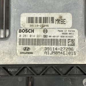 Блок управління двигуном на Хюндай Туксон 2.0 crdi 39114-27296 - 0281014221