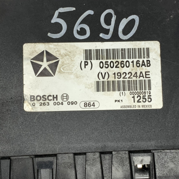 Блок управління парктроніком Джип Гранд Чирокі 2005-2010 05026016AB